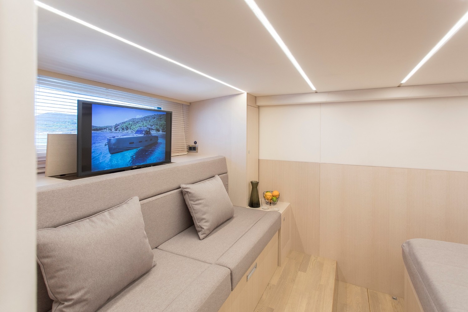 Picture 4 of announcement 262