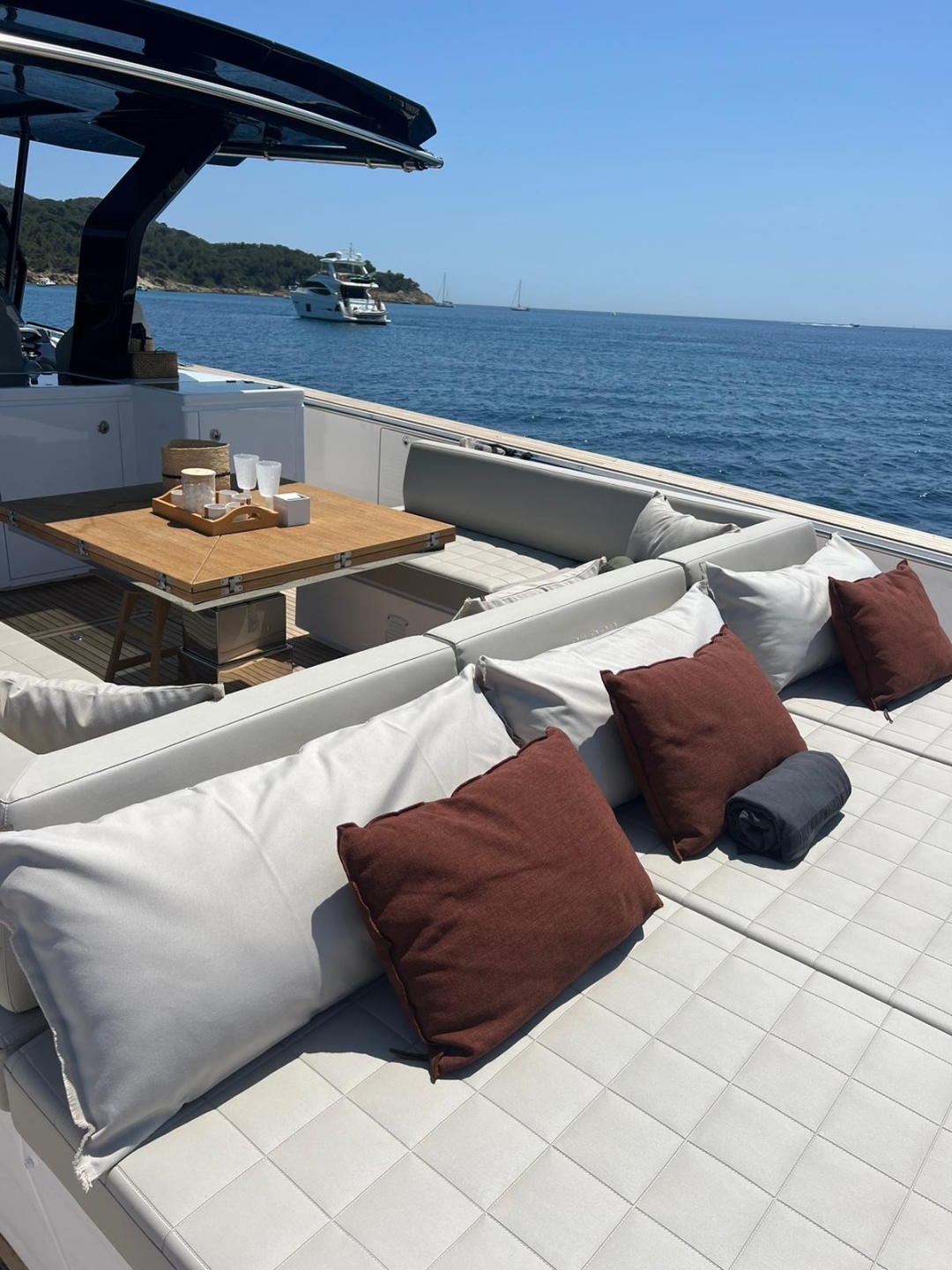 Picture 6 of announcement 683