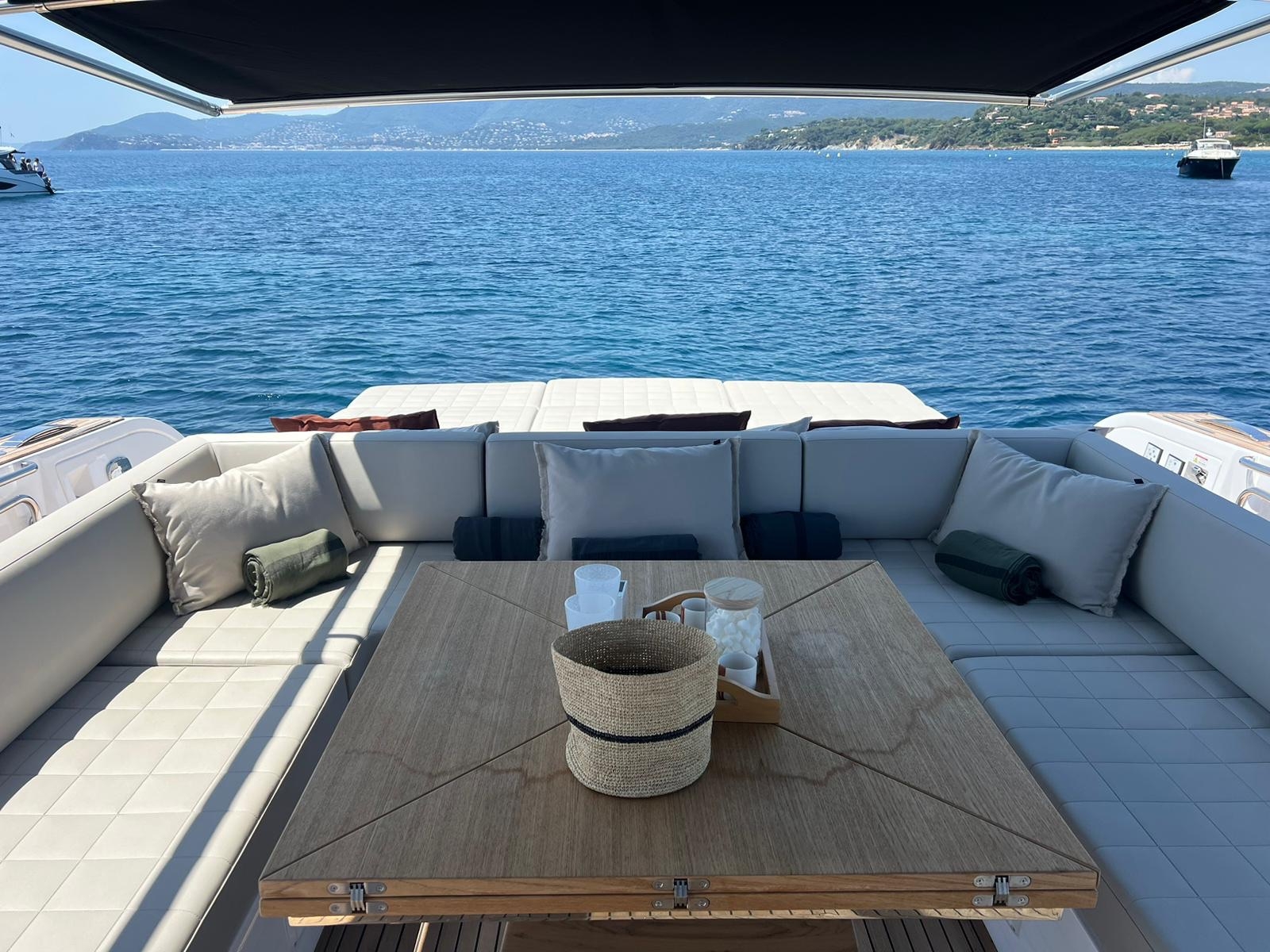 Picture 8 of announcement 685