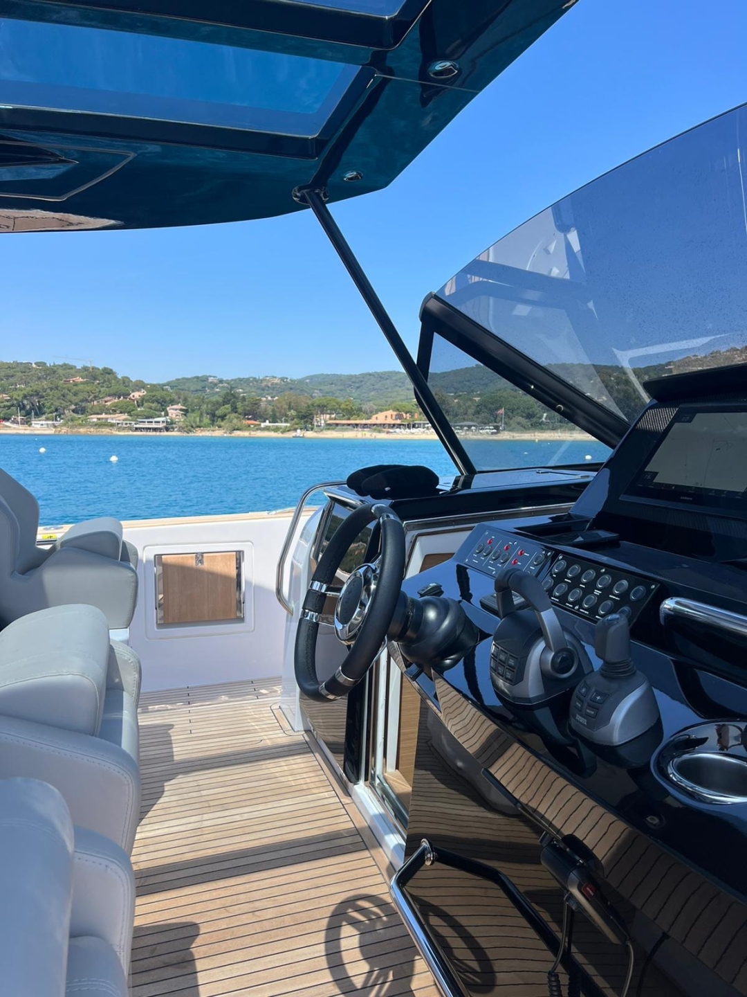 Picture 4 of announcement 689