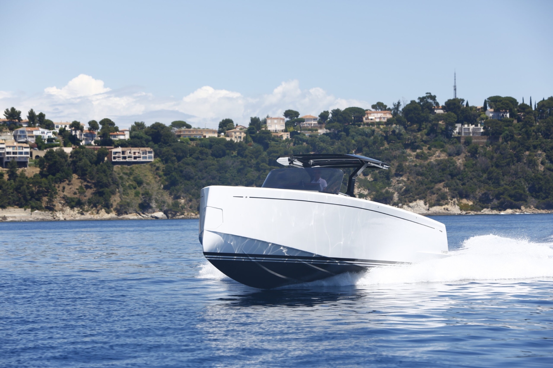 Picture 4 of announcement 735