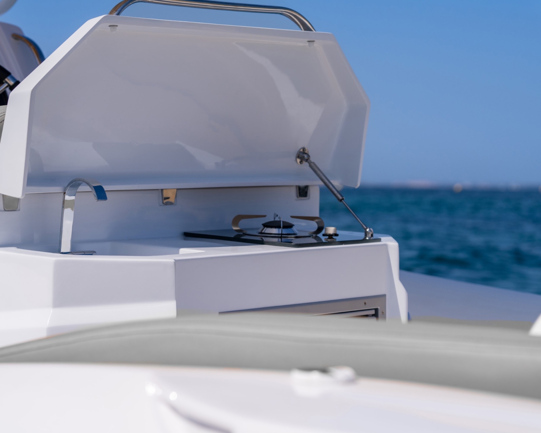 Picture 3 of announcement 739