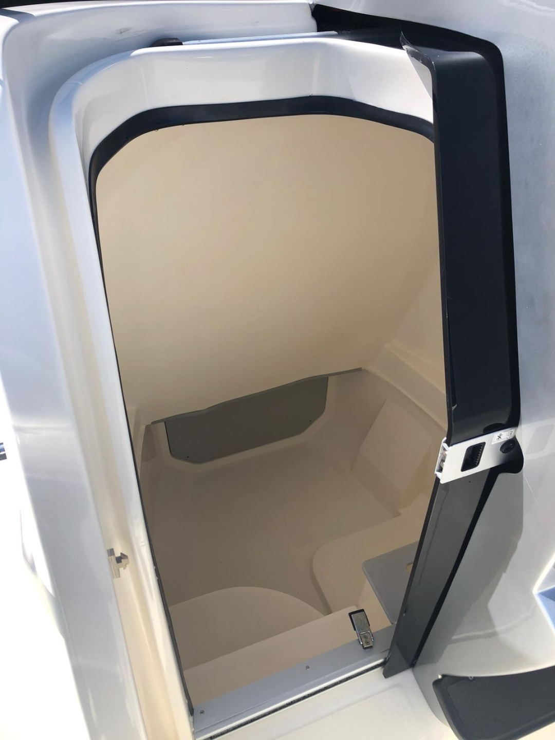 Picture 12 of announcement 874