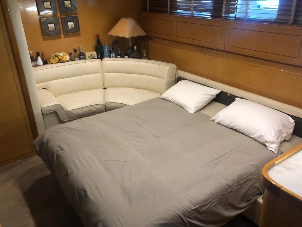 Picture 4 of announcement 908