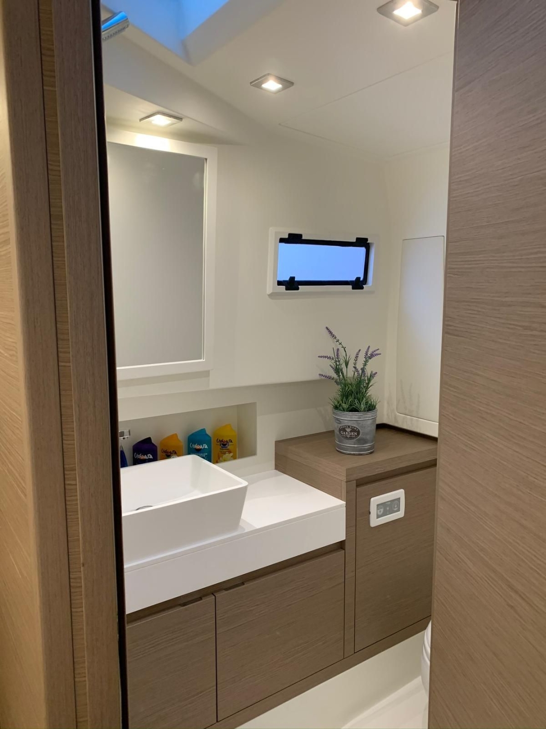 Picture 4 of announcement 1082