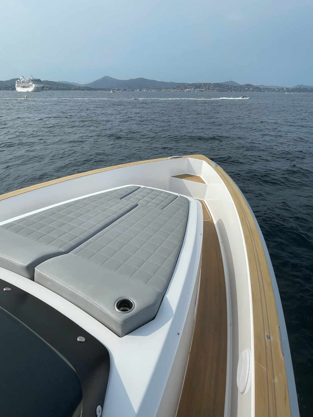 Picture 14 of announcement 1092