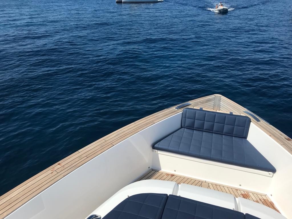 Picture 18 of announcement 1190