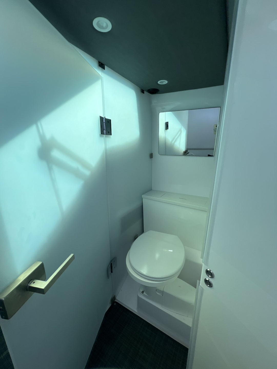 Picture 11 of announcement 1310