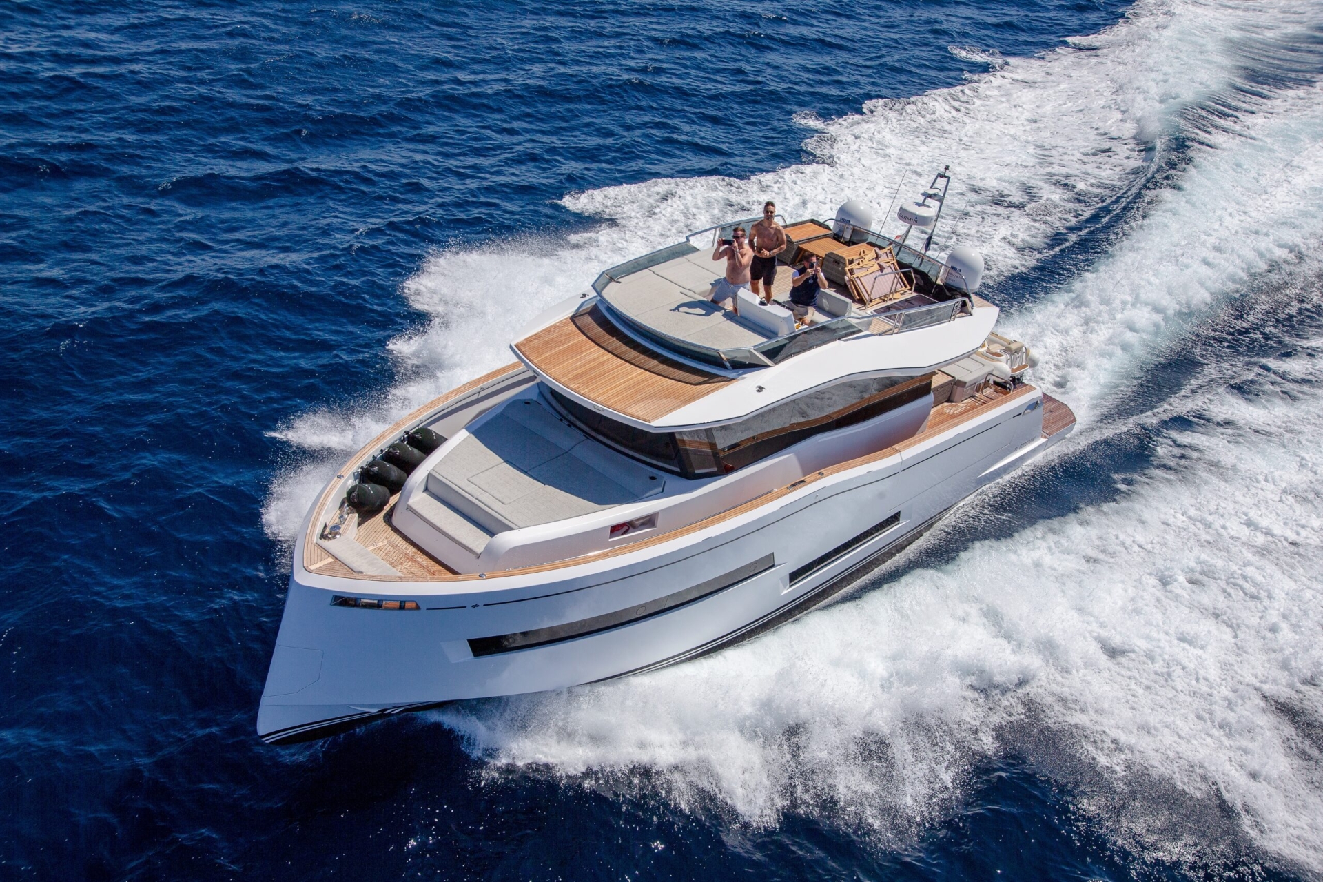 main picture announcement