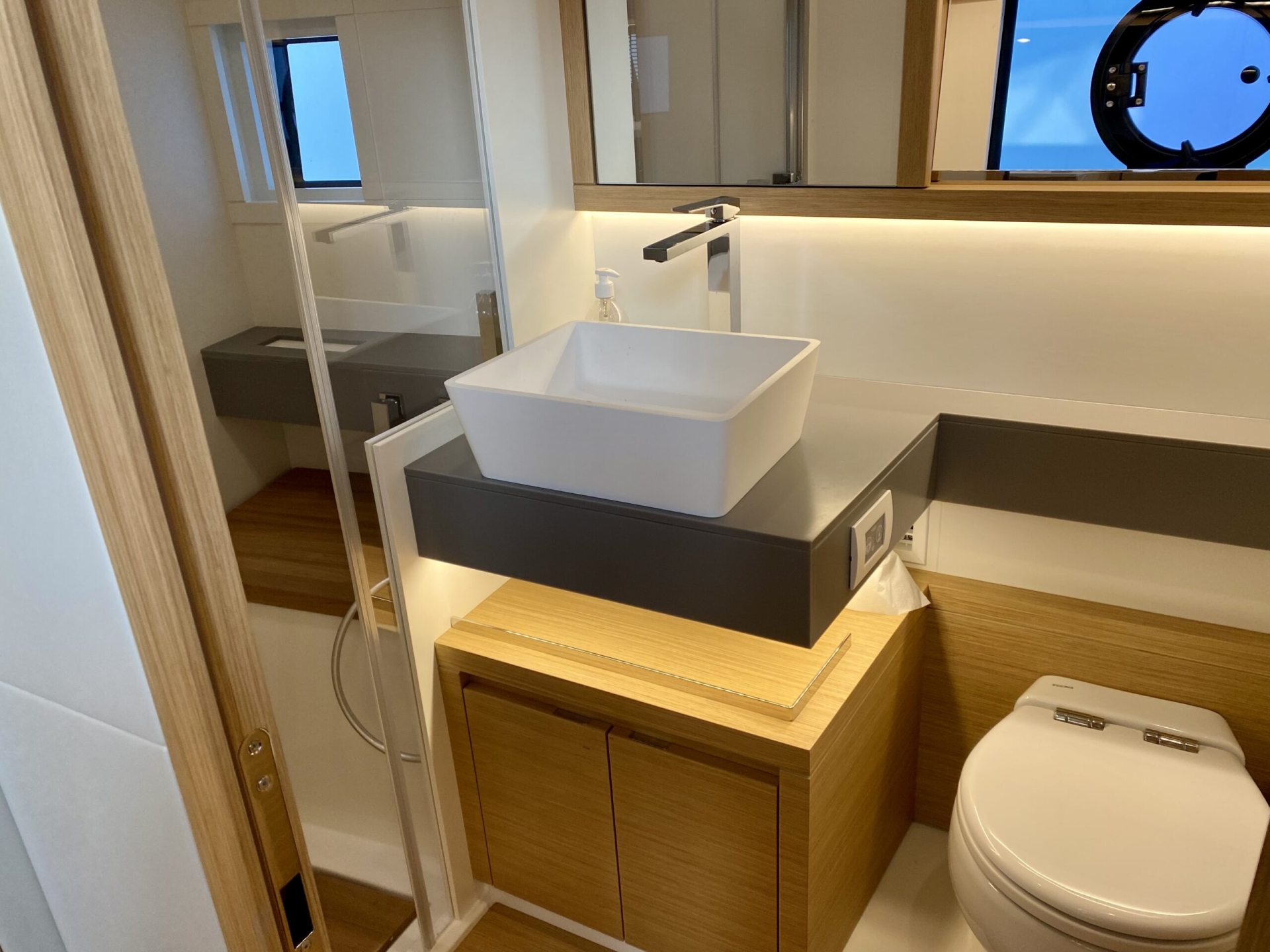 Picture 9 of announcement 1451