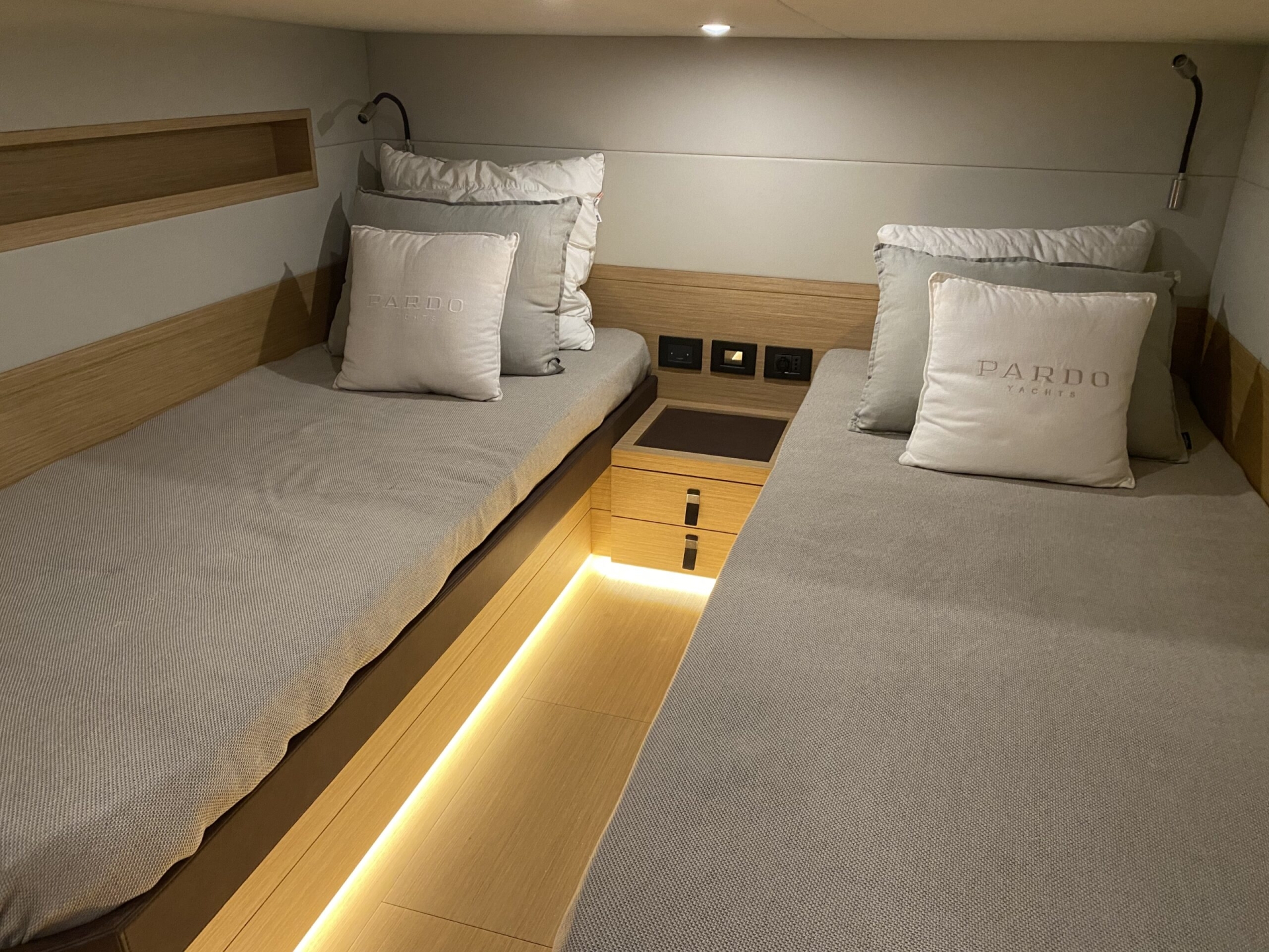 Picture 8 of announcement 1455