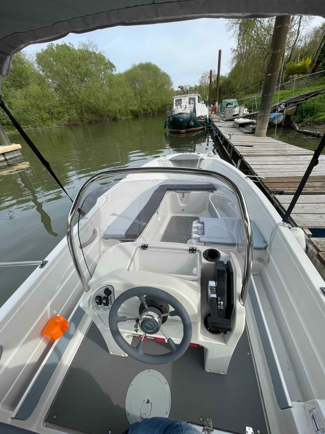 main picture announcement