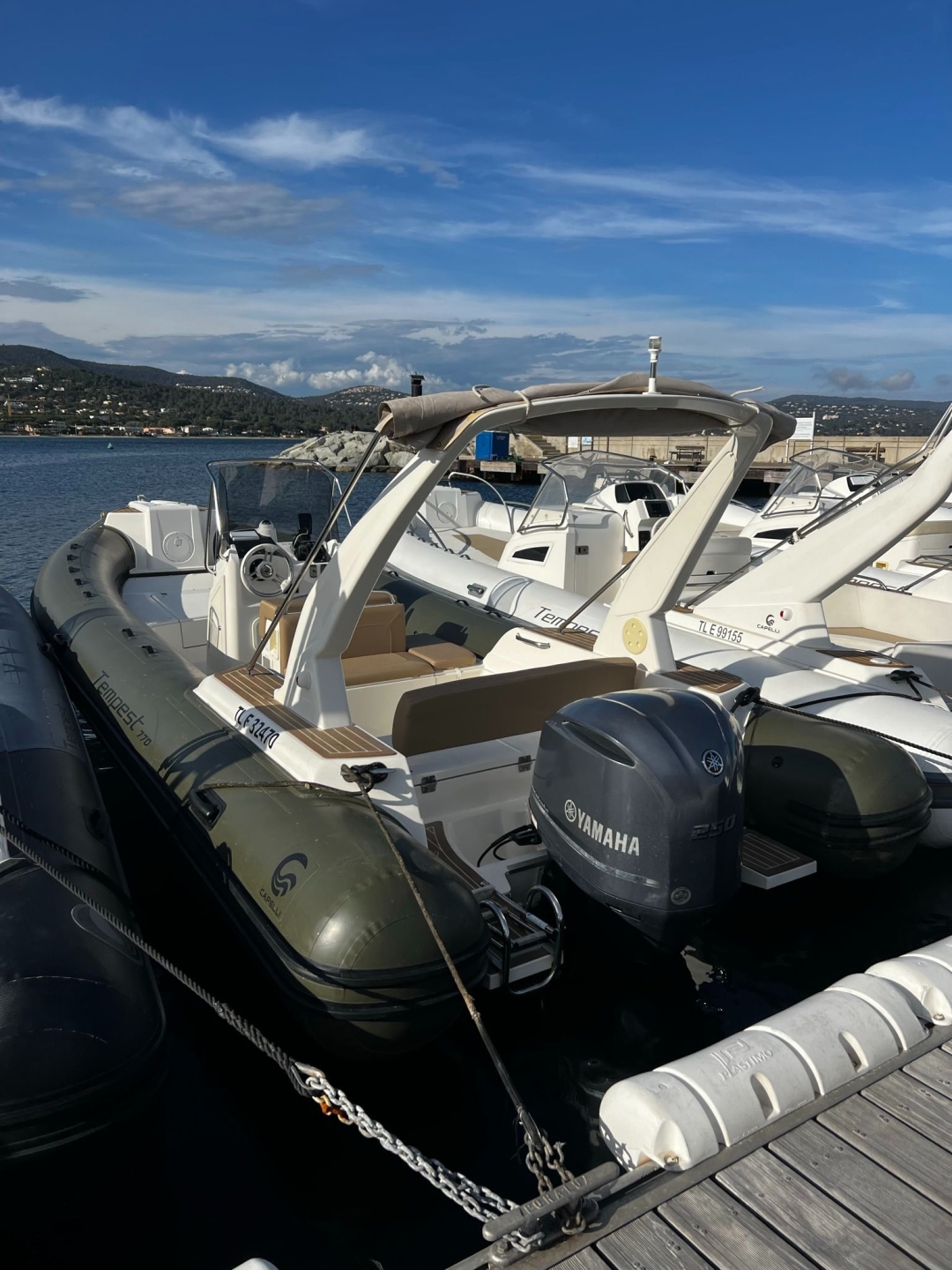 Picture 1 of announcement 2070