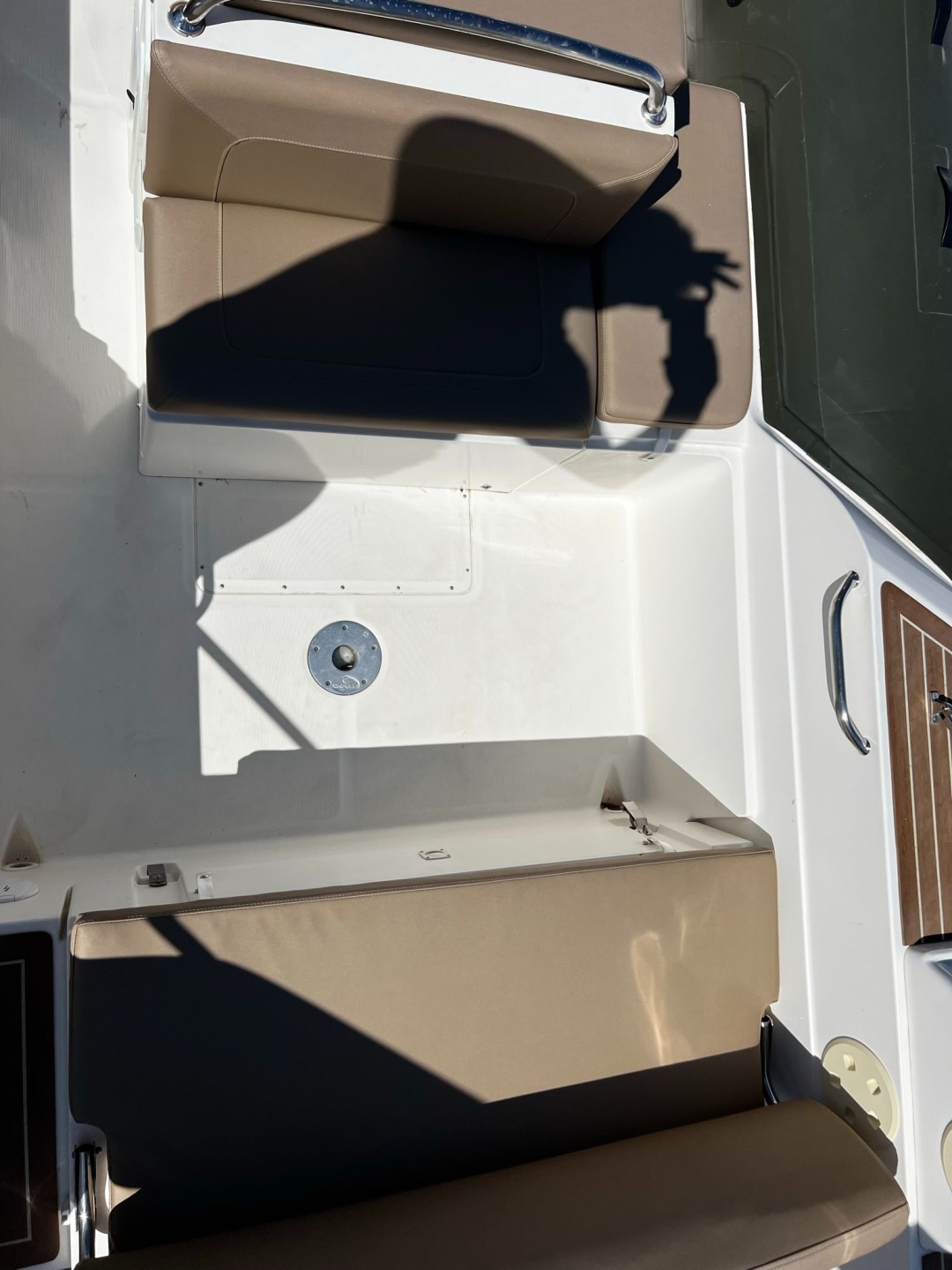 Picture 3 of announcement 2072