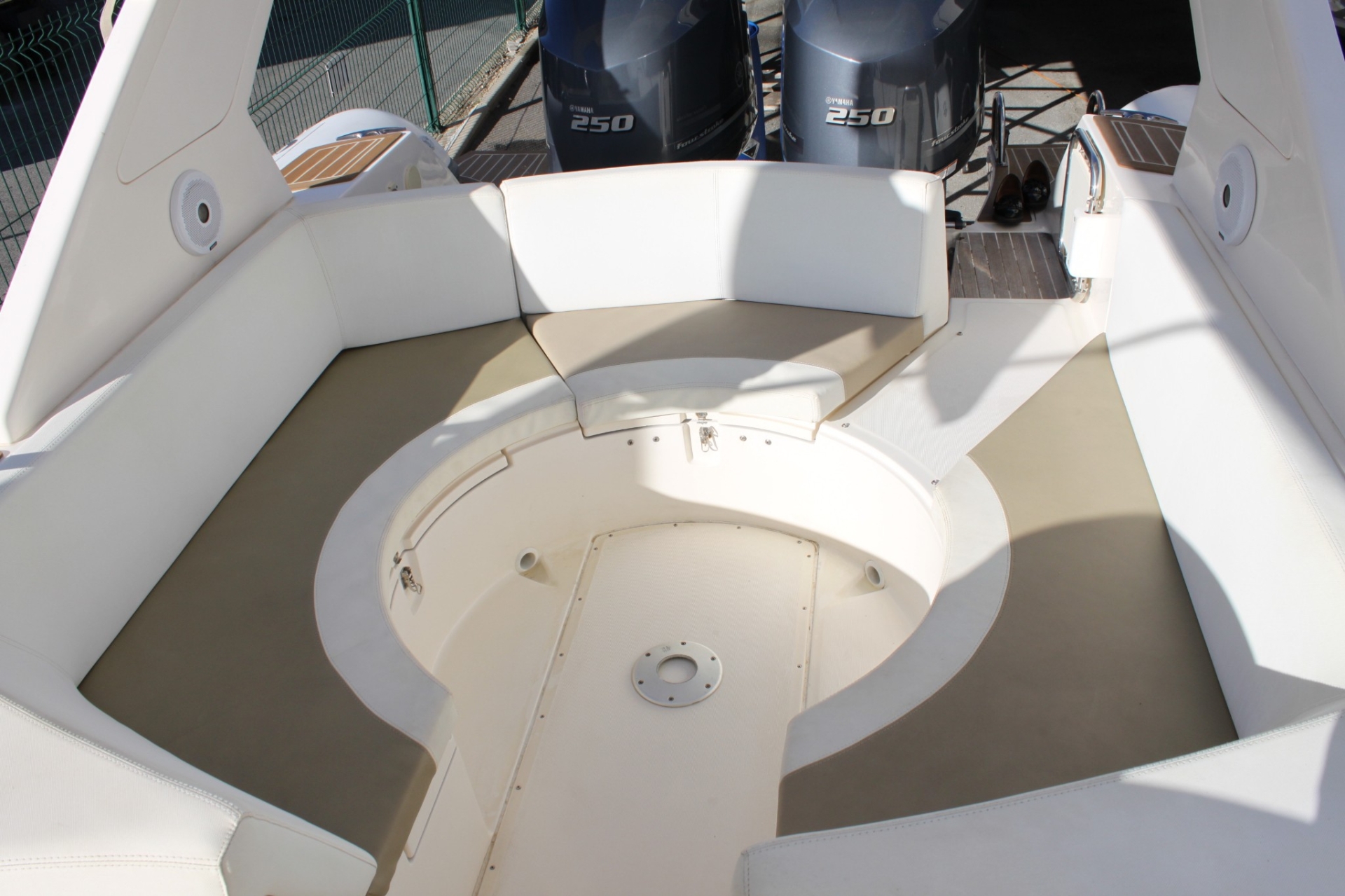 Picture 6 of announcement 2098