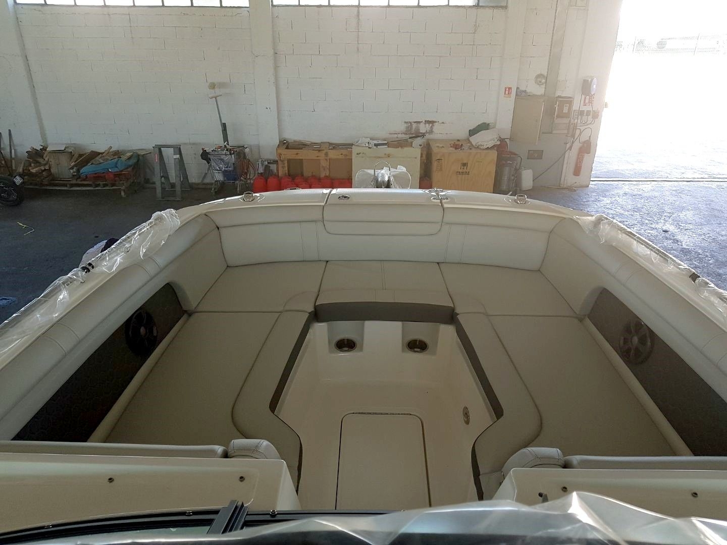 Picture 4 of announcement 2214