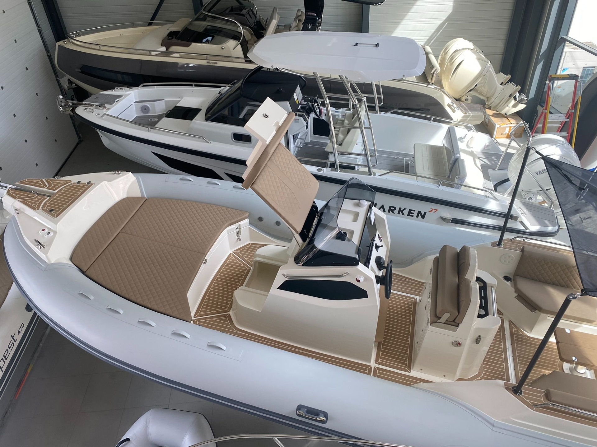 Picture 9 of announcement 2224