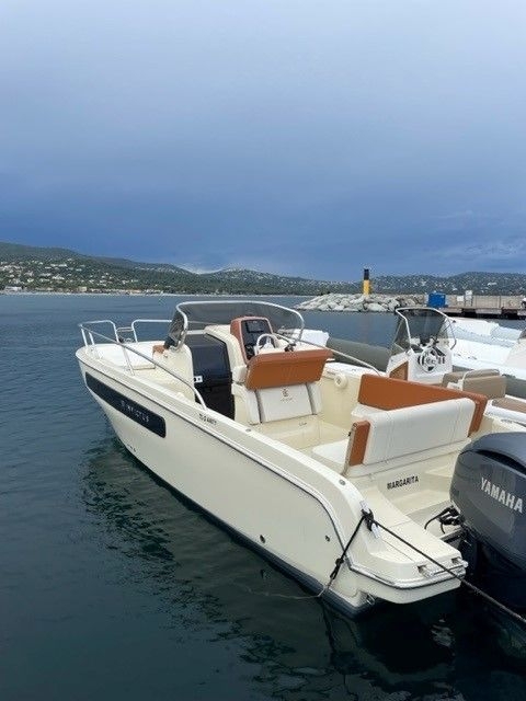 Picture 1 of announcement 2240