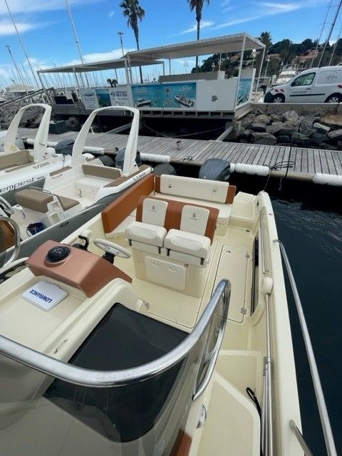 Picture 3 of announcement 2242