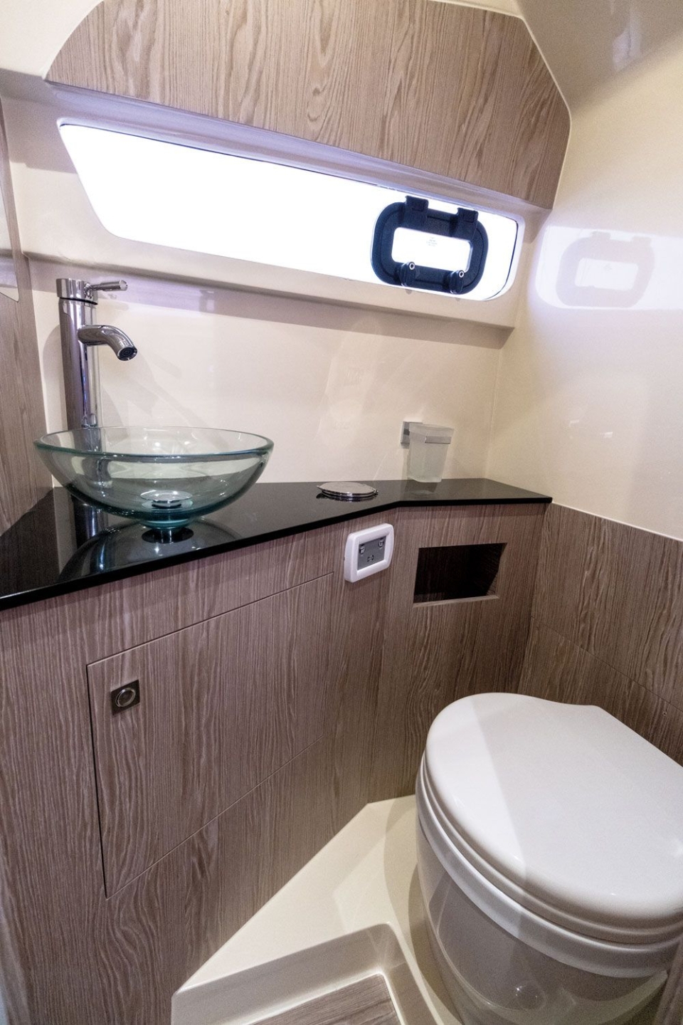 Picture 12 of announcement 2864