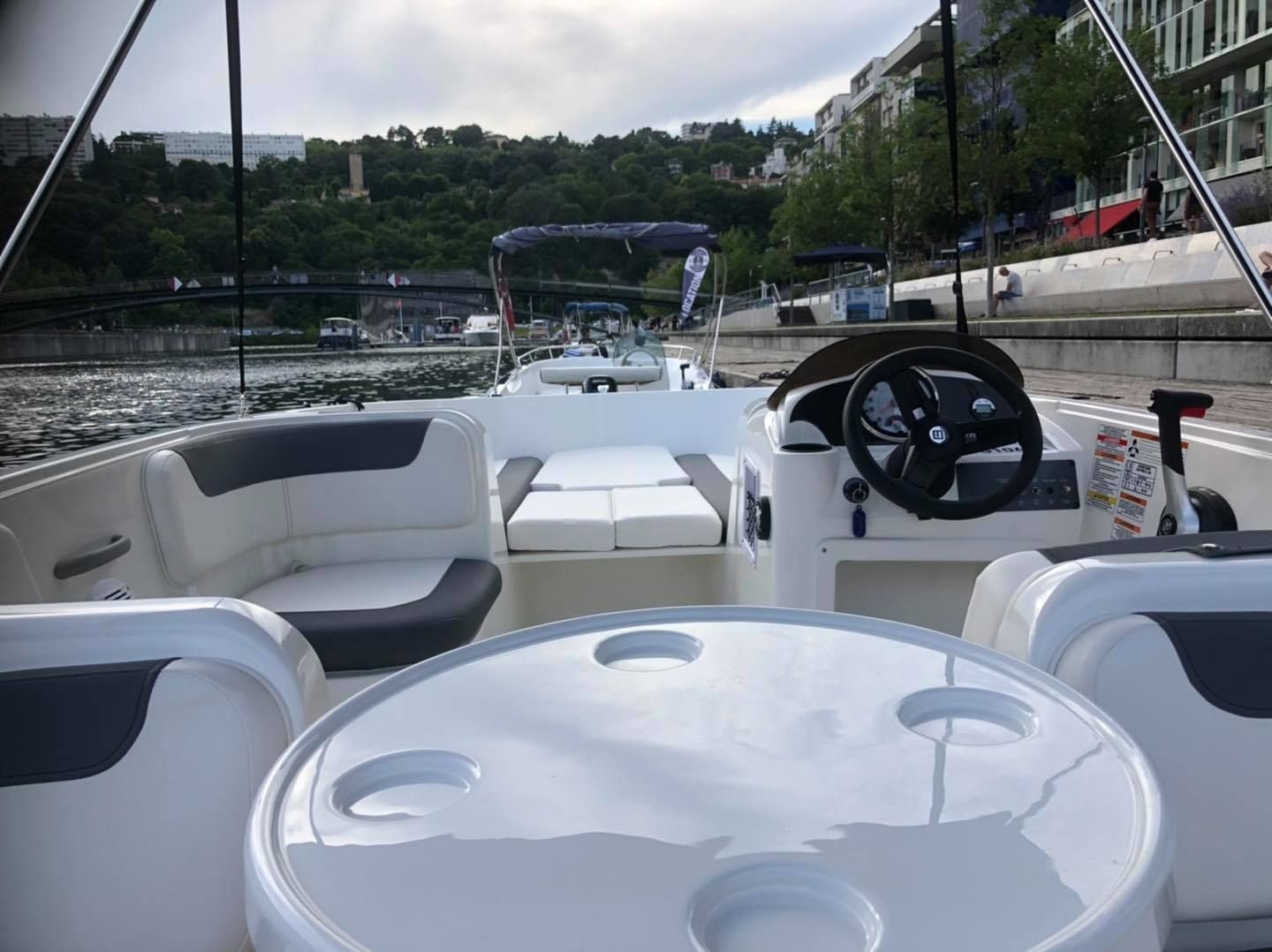 Picture 7 of announcement 2974