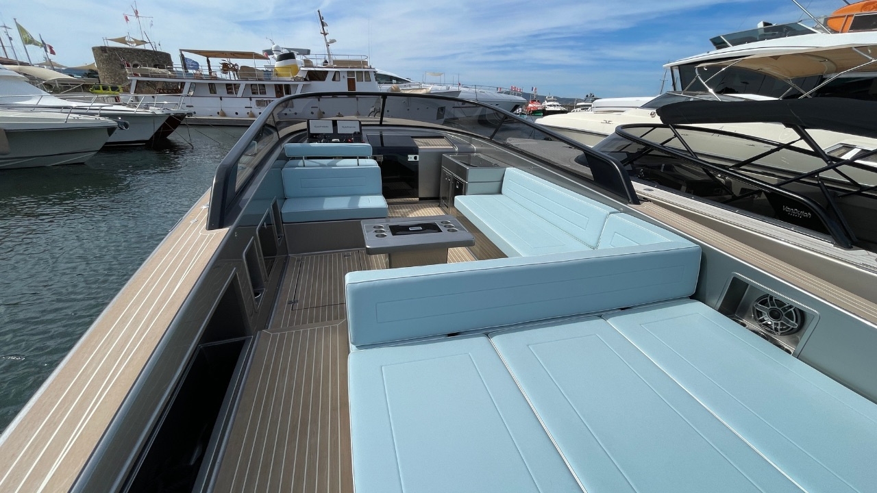 Picture 2 of announcement 3074