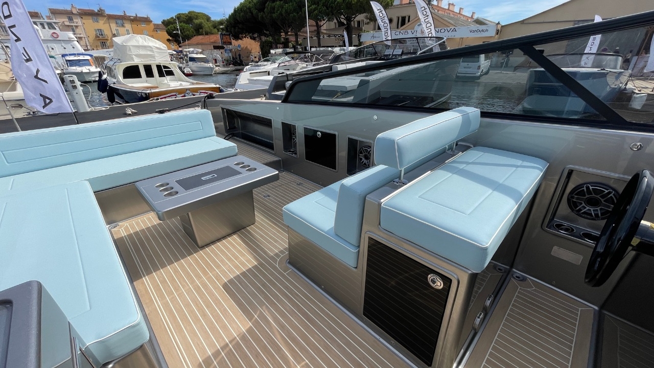 Picture 4 of announcement 3076