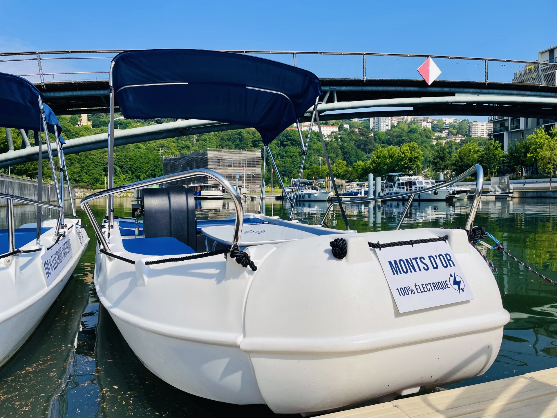 Picture 6 of announcement 3096