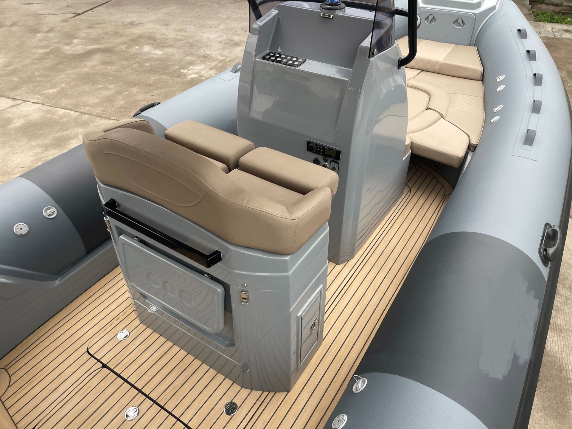 Picture 6 of announcement 3239