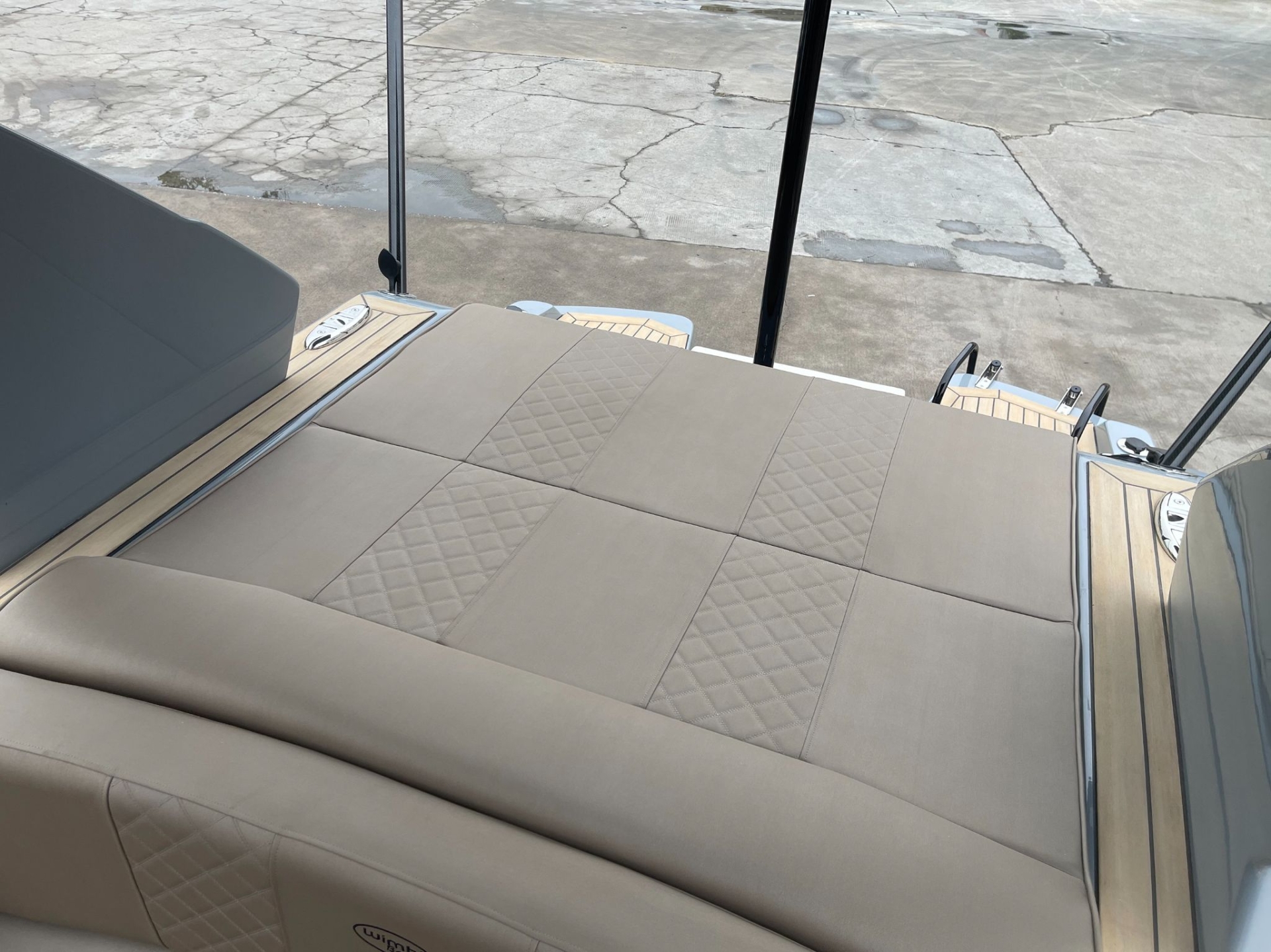 Picture 7 of announcement 3241