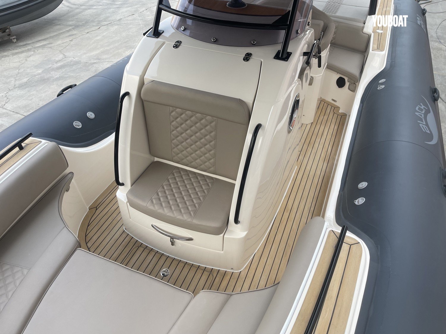 Picture 10 of announcement 3307