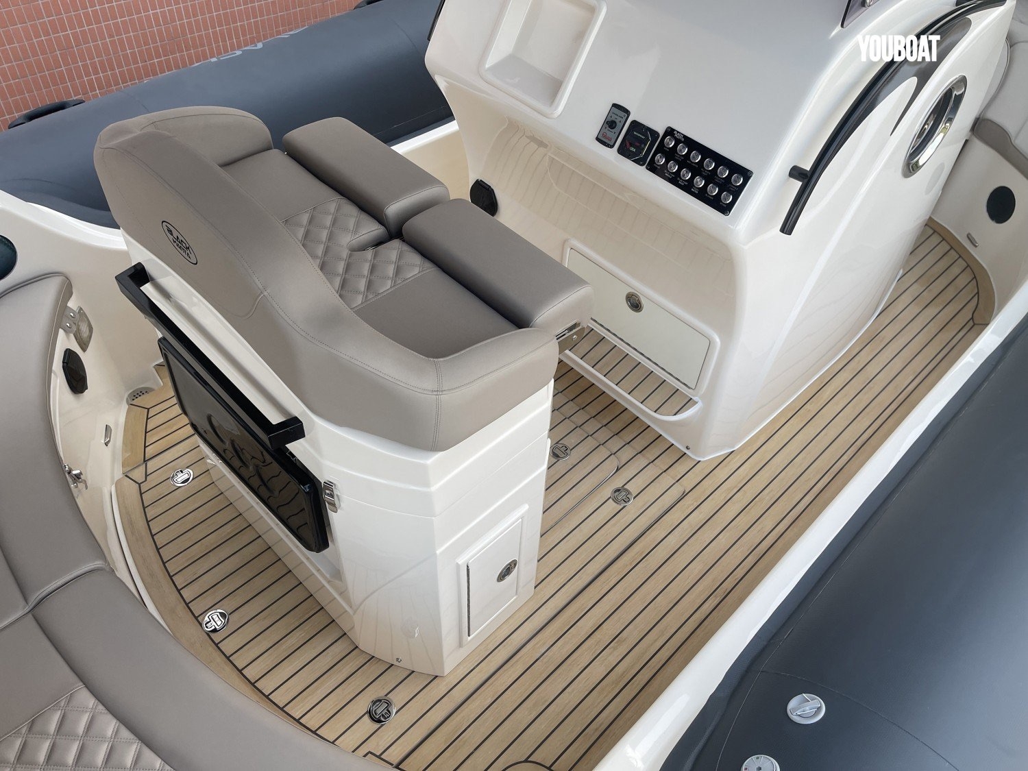 Picture 14 of announcement 3311