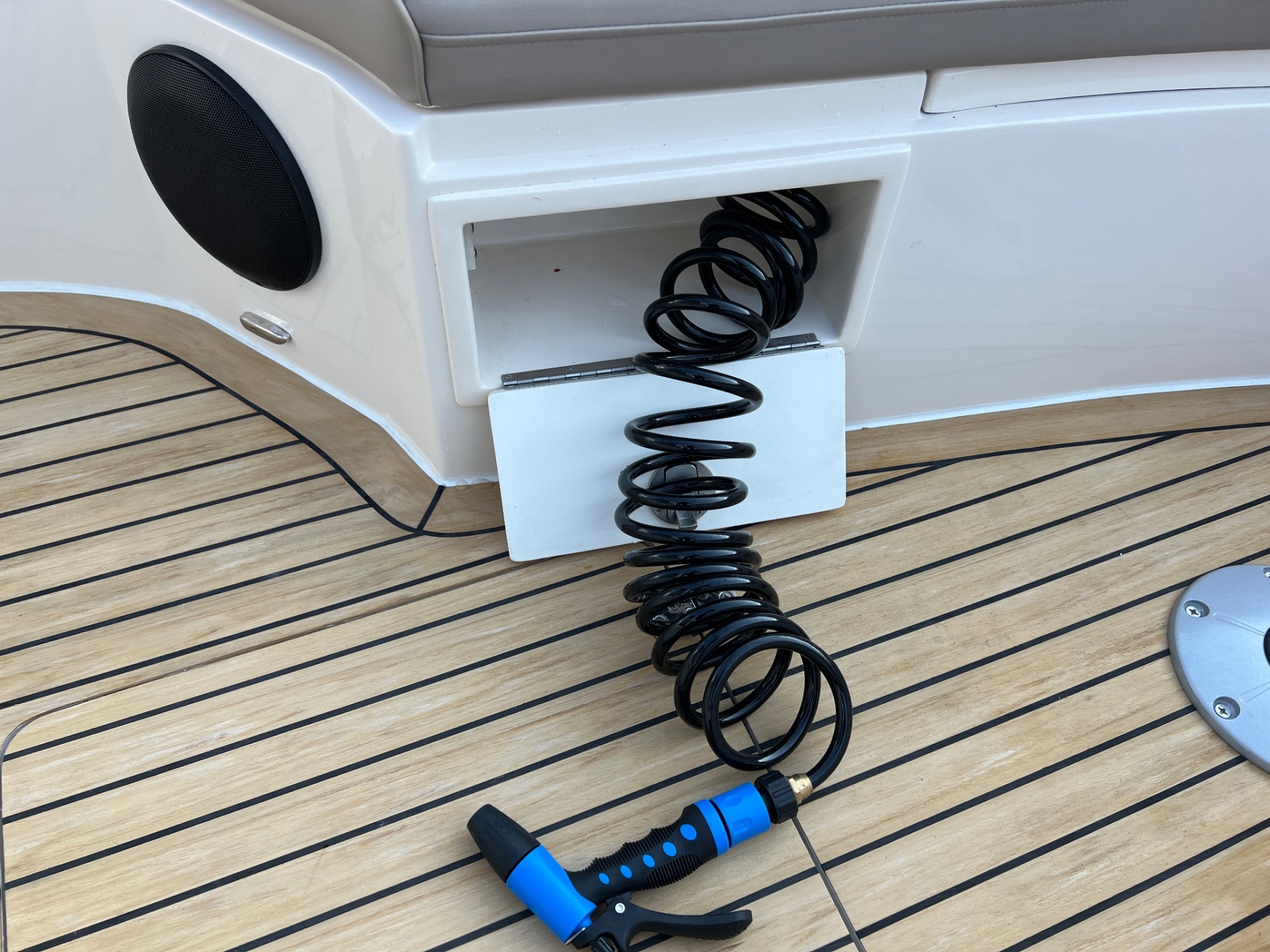 Picture 14 of announcement 3378