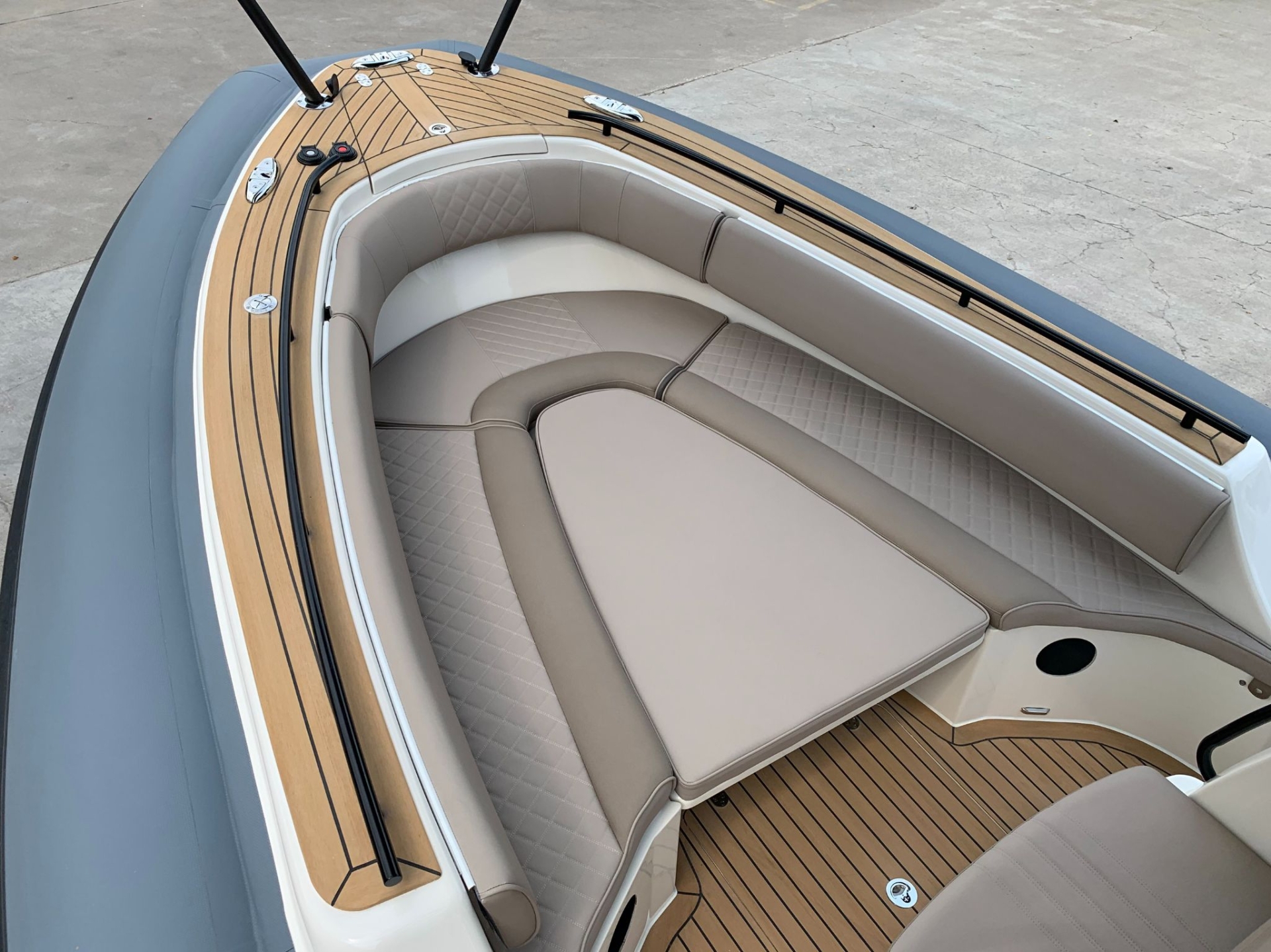 Picture 20 of announcement 3384