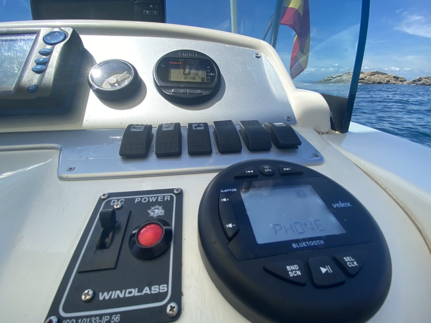 Picture 10 of announcement 3562