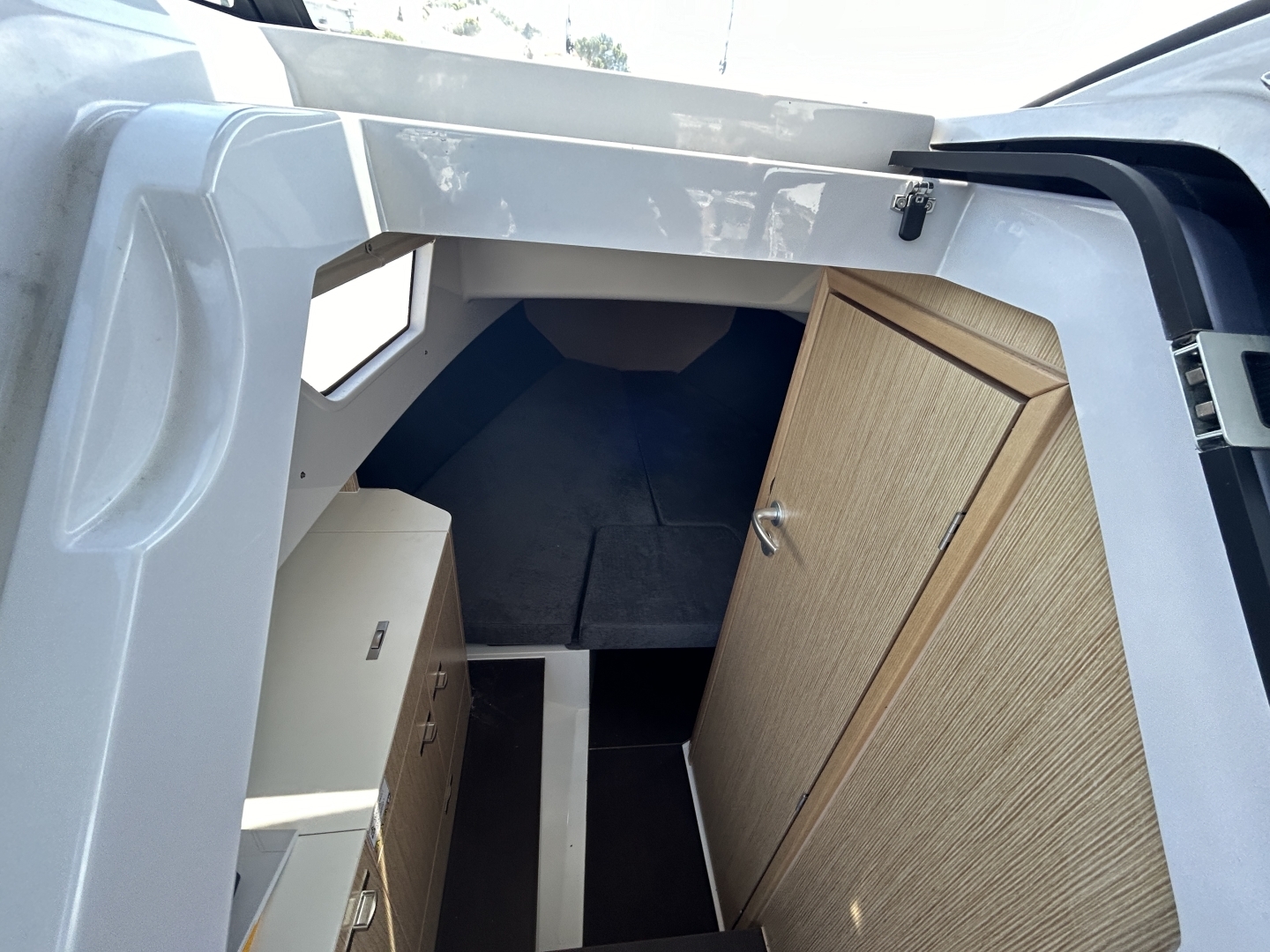 Picture 13 of announcement 3579