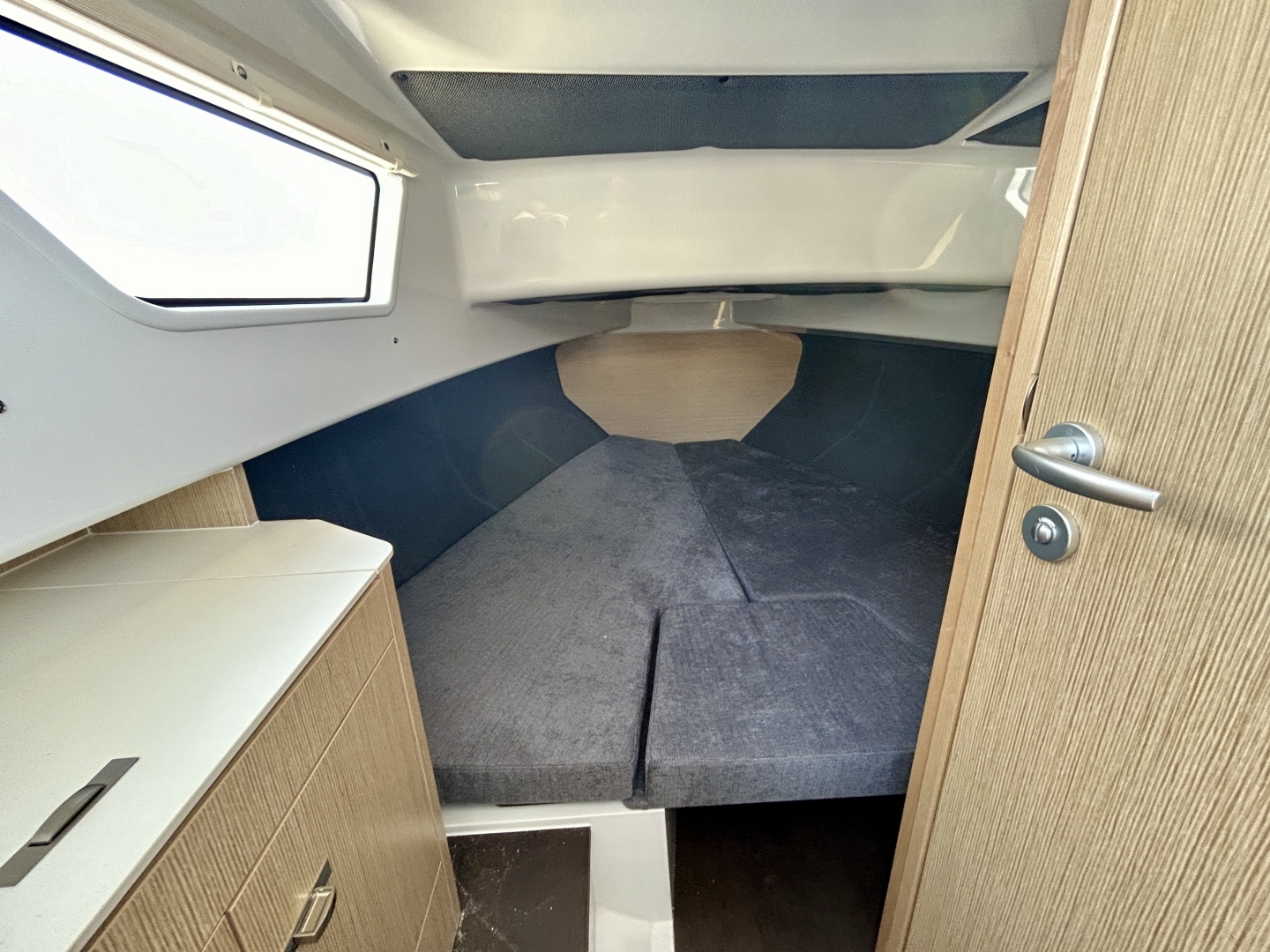 Picture 14 of announcement 3580