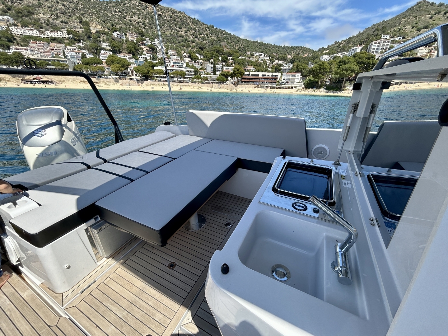 Picture 16 of announcement 3582