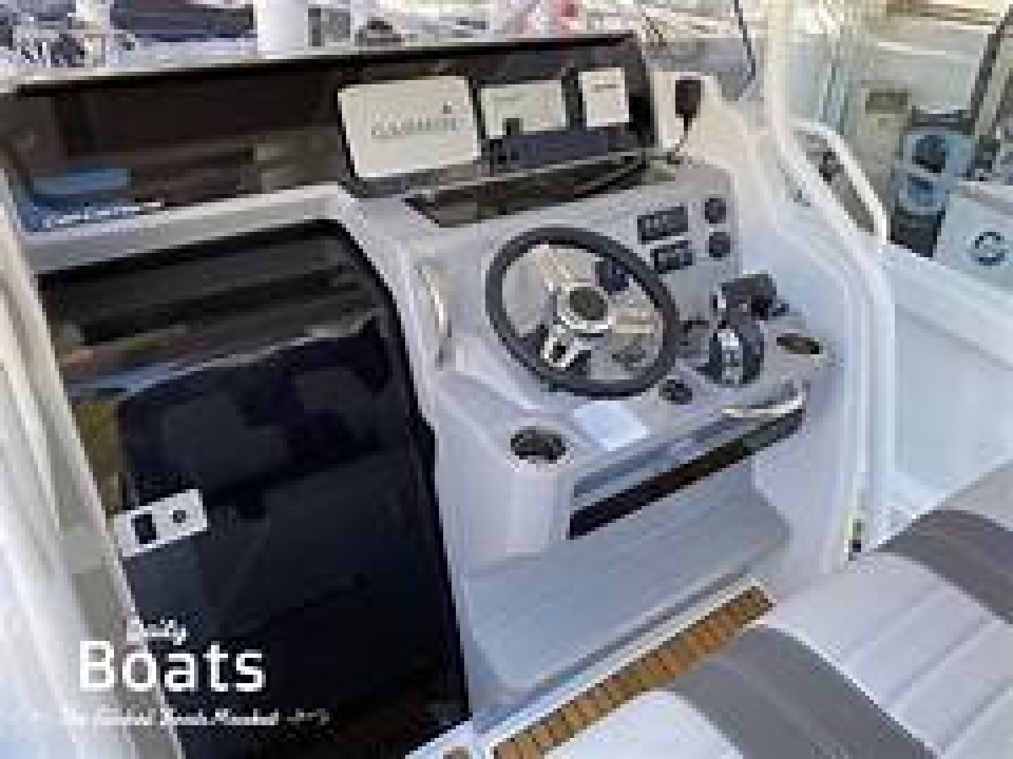 Picture 6 of announcement 3930