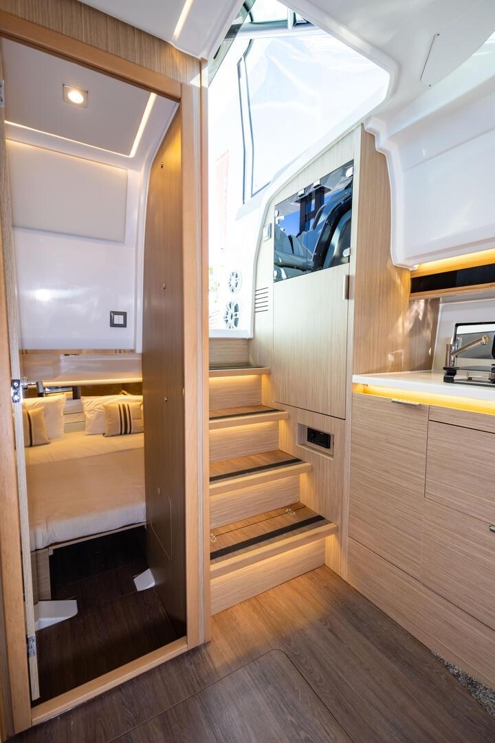 Picture 17 of announcement 3959