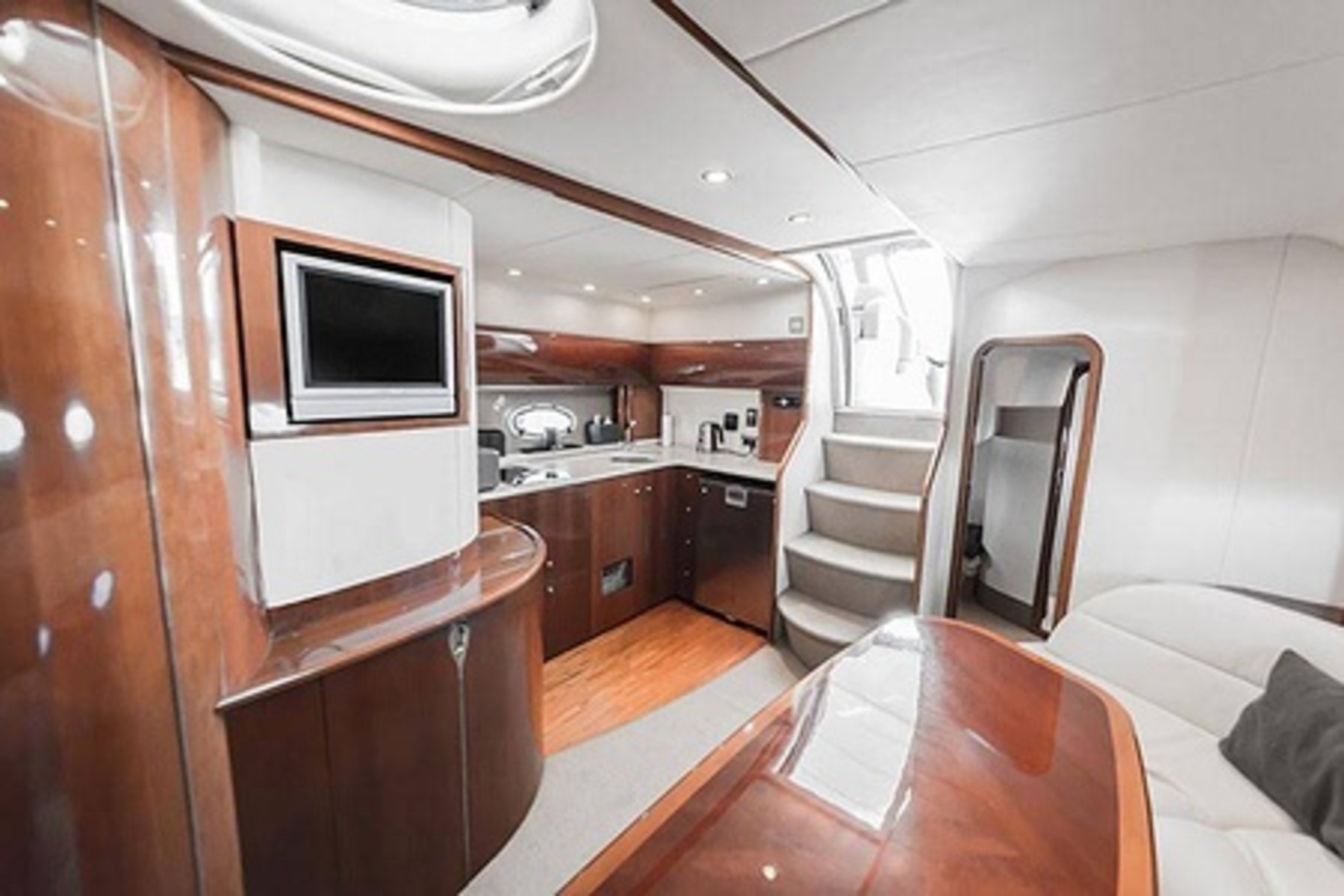 Picture 7 of announcement 4524