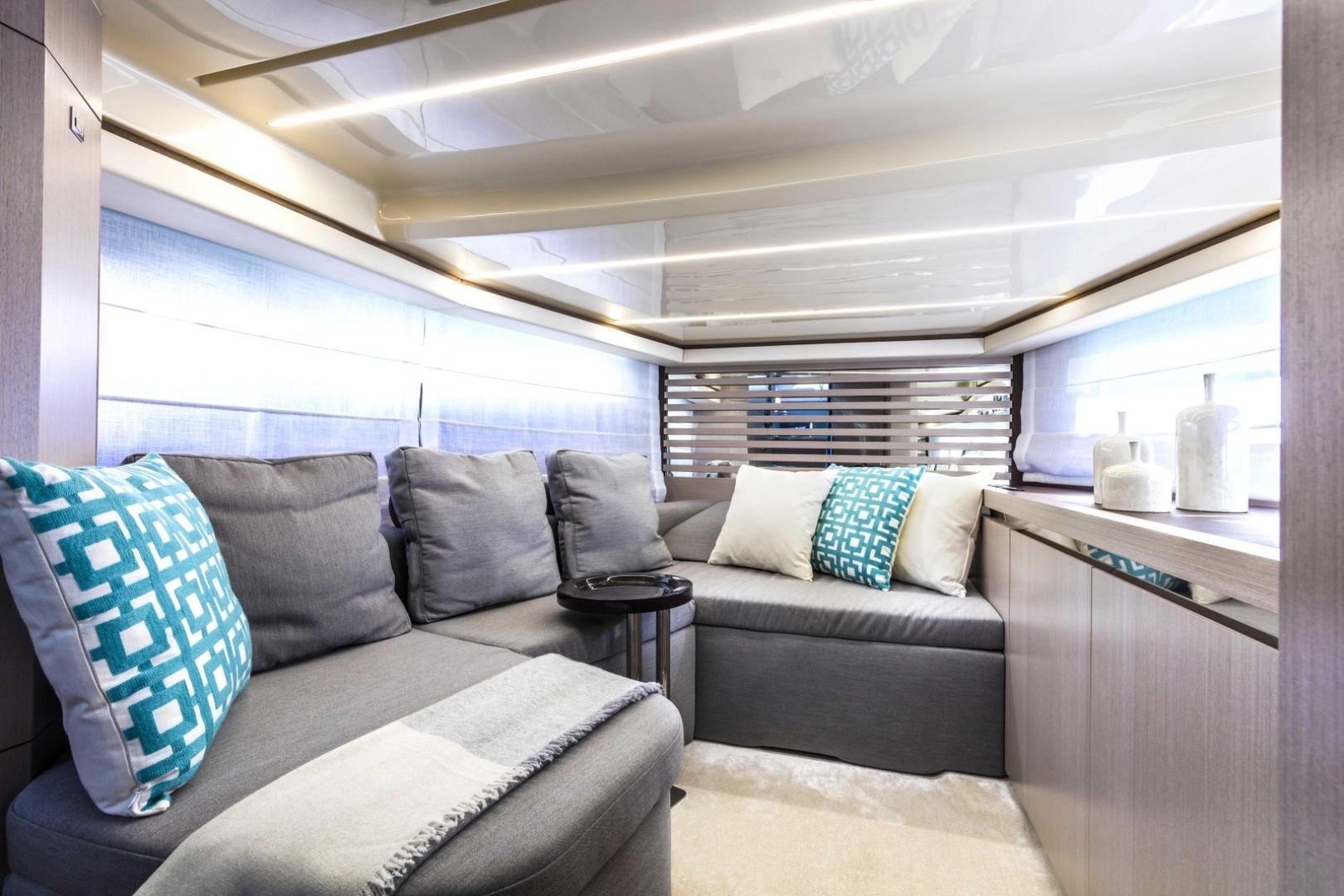 Picture 10 of announcement 4906