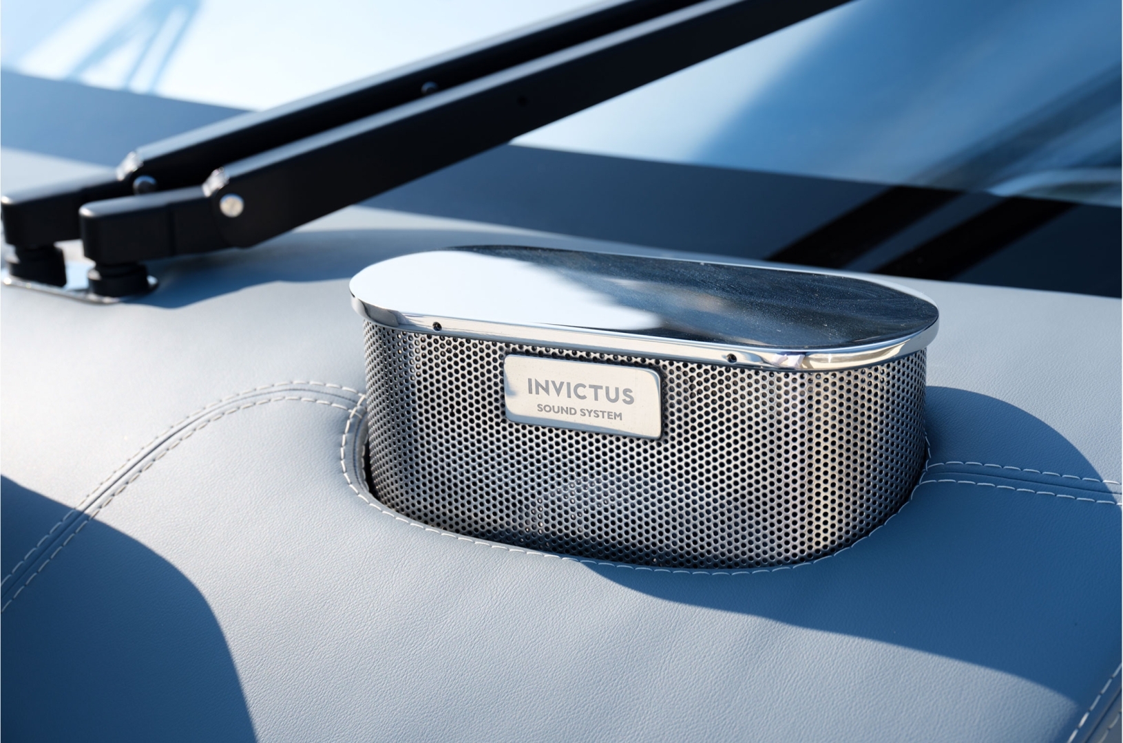 Picture 15 of announcement 4976