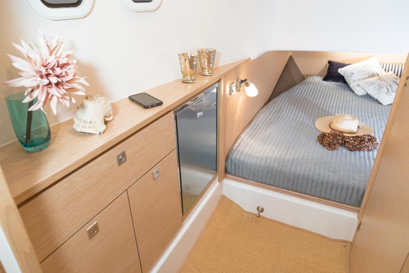 Picture 8 of announcement 5012