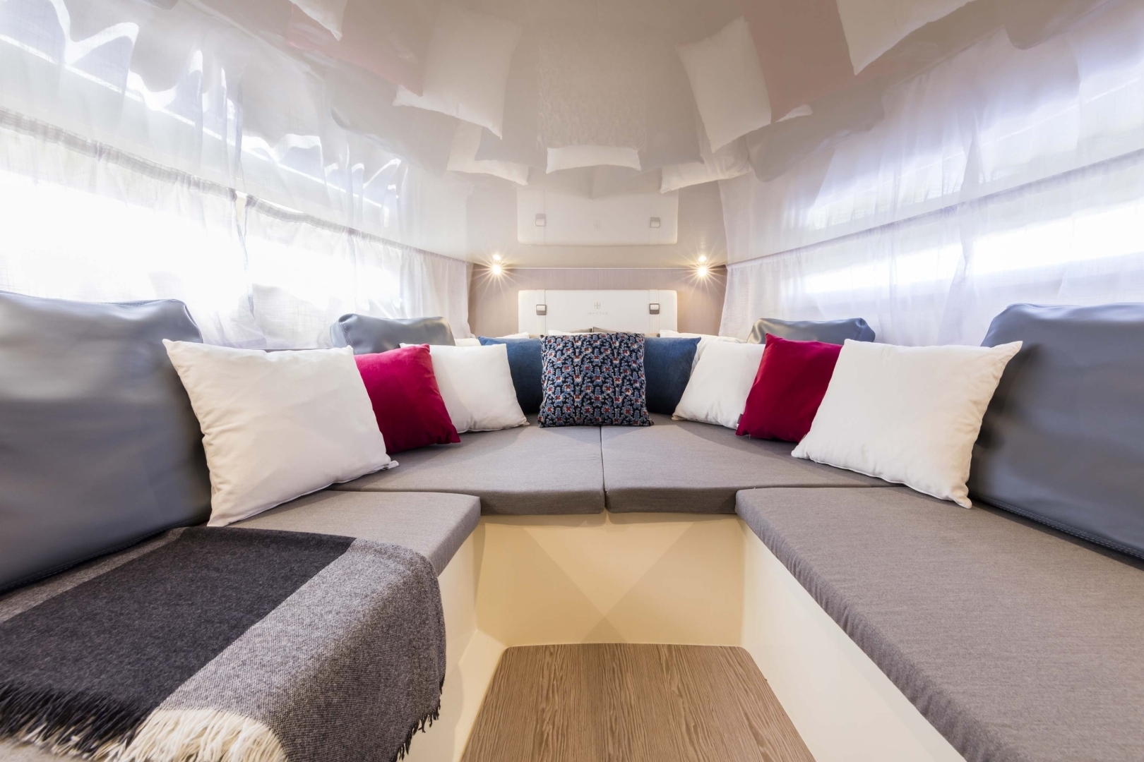 Picture 7 of announcement 5030