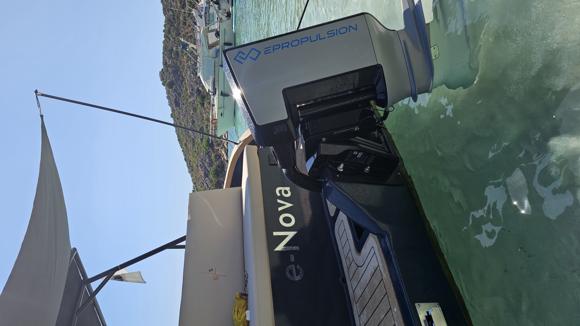 Picture 13 of announcement 5352