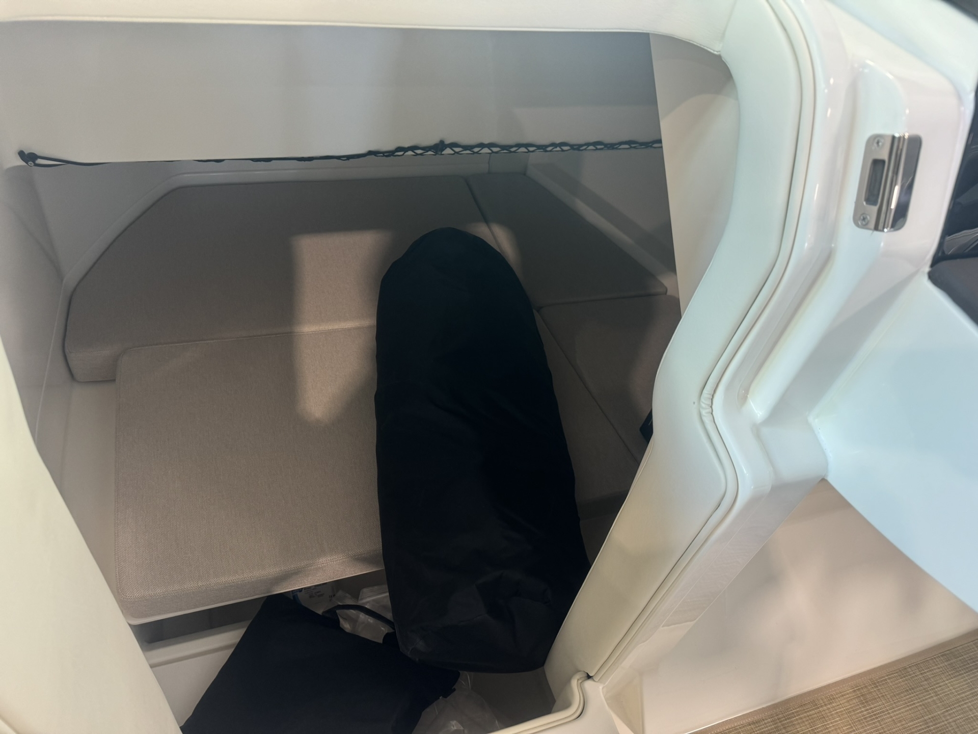 Picture 14 of announcement 5635