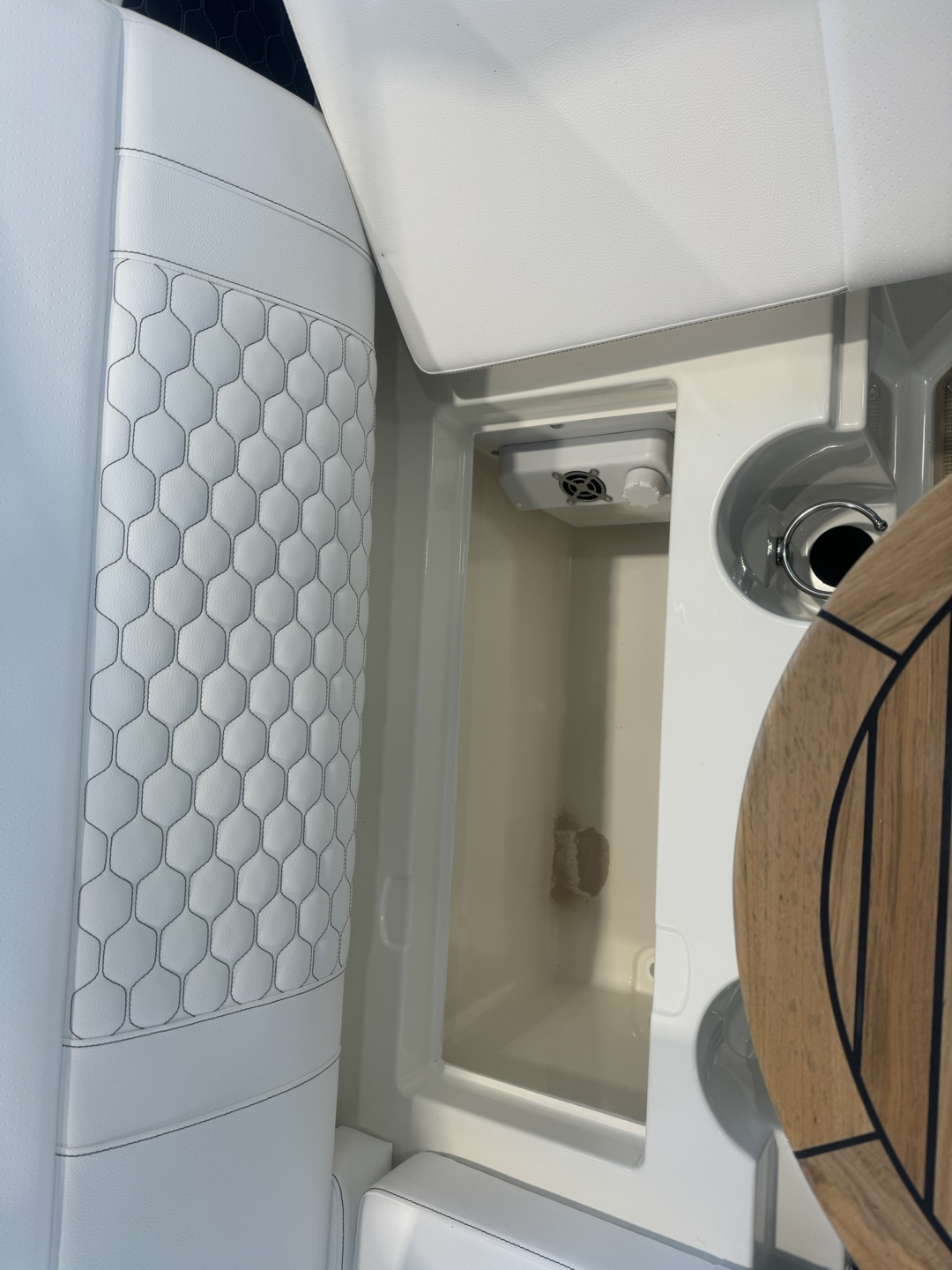 Picture 13 of announcement 5636