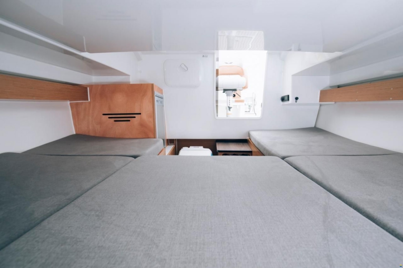 Picture 11 of announcement 6352