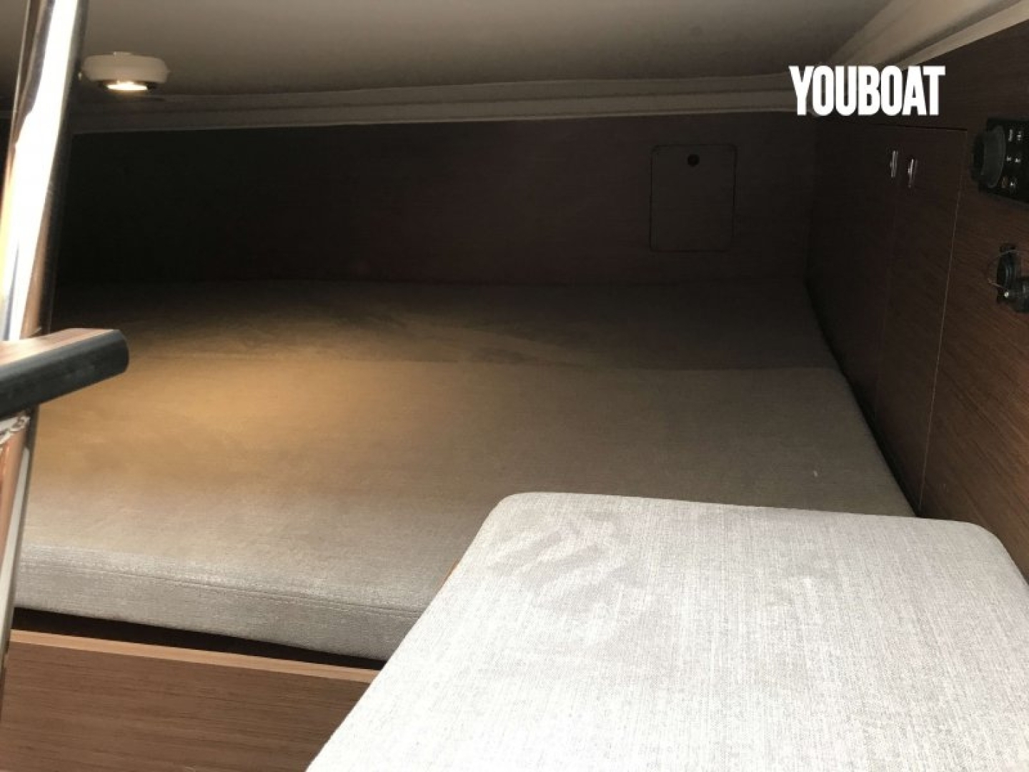 Picture 21 of announcement 6392